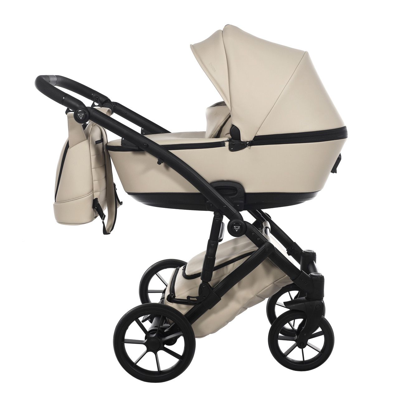 junama-space-eco-2-in-1-latte-1 the Junama Space Eco 2-in-1 pram in latte